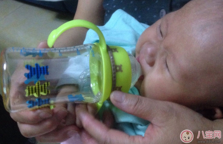 小白熊PPSU奶瓶怎么樣 小白熊PPSU奶瓶好不好用測(cè)評(píng)分享