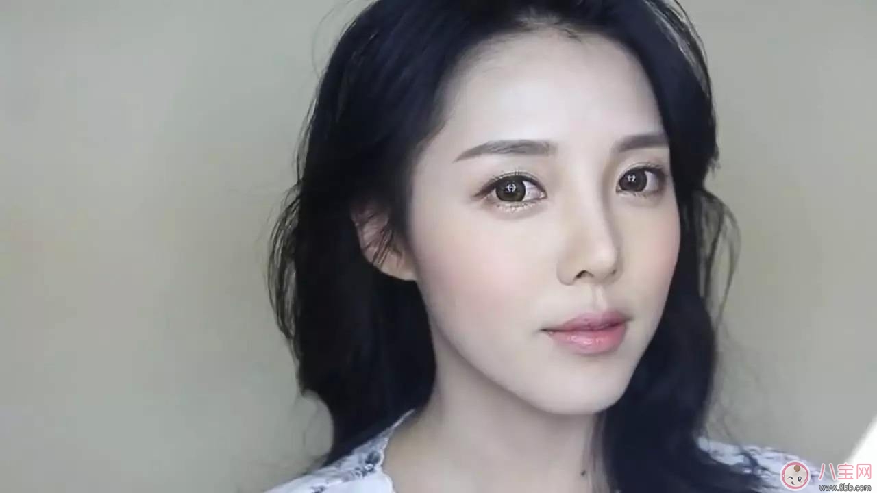 2017七夕約會(huì)妝容 如何打造清新裸妝視覺(jué)感