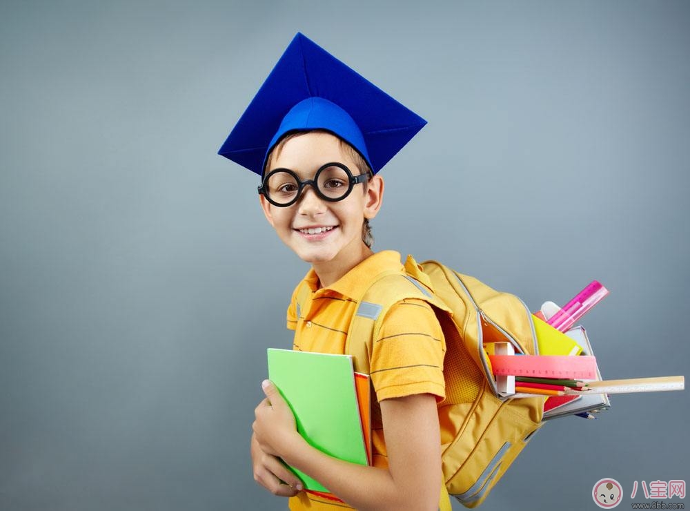 開學(xué)季書包如何挑選  雙肩包VS拉桿包？