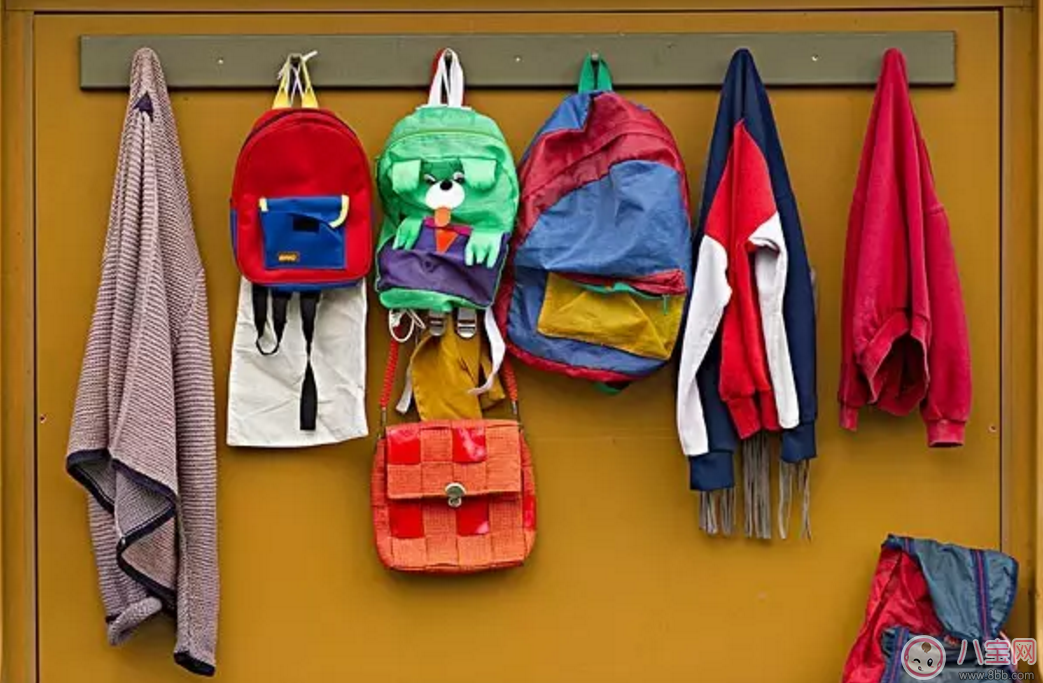 開學(xué)季書包如何挑選  雙肩包VS拉桿包？