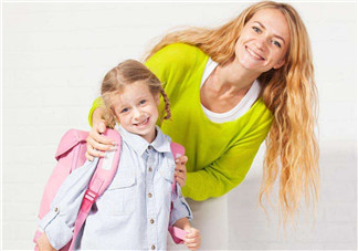 開(kāi)學(xué)季書(shū)包如何挑選  雙肩包VS拉桿包？