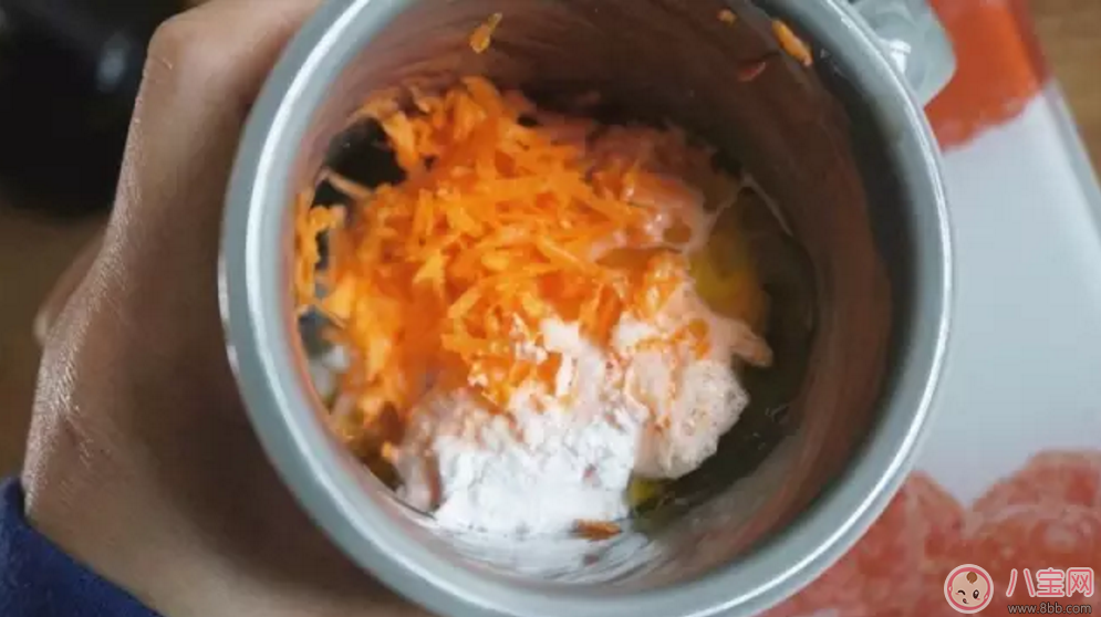 孩子不愛吃胡蘿卜 試試五分鐘胡蘿卜馬克杯蛋糕