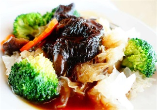 隔夜飯致癌所以就倒掉嗎 隔夜飯?jiān)趺闯院? data-pTv4=