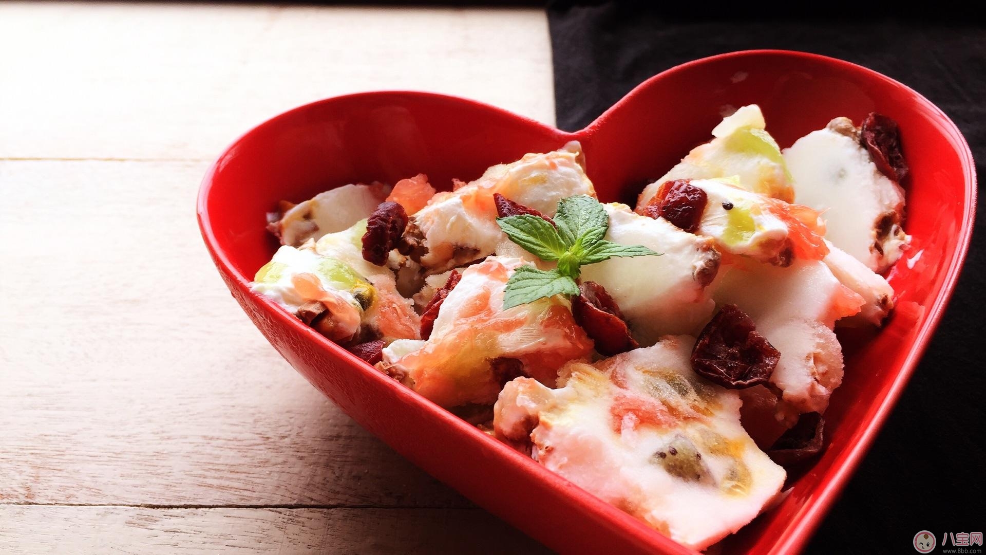 喝酸奶的好處以及注意事項   哪些人不能喝