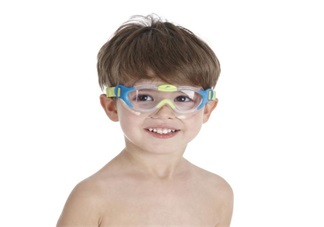 注意！孩子游泳要帶泳鏡的 孩子泳鏡挑選