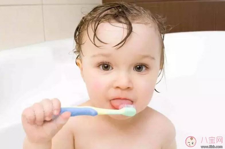 孩子可以用電動(dòng)牙刷嗎 寶寶選擇電動(dòng)牙刷的標(biāo)準(zhǔn)是什么