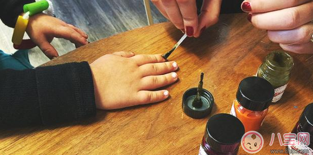 愛(ài)美也要健康的來(lái) 米粒媽伊能靜推薦指甲油Kid Licks