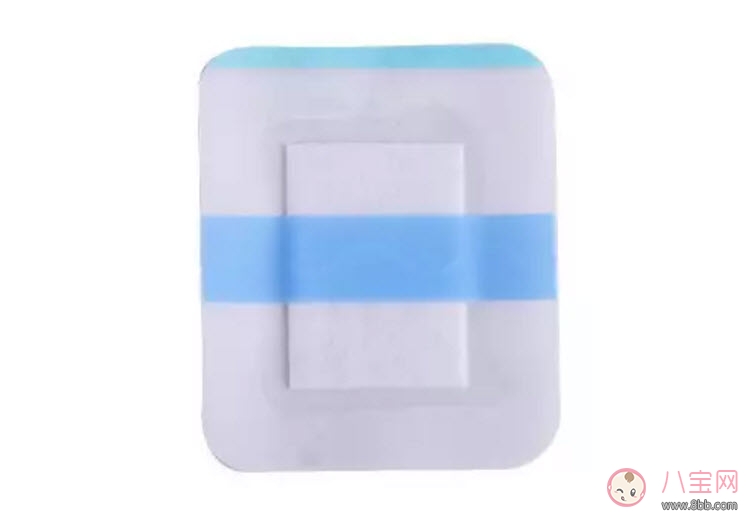 寶寶游泳貼需要準(zhǔn)備么 寶寶護(hù)臍貼用到多大