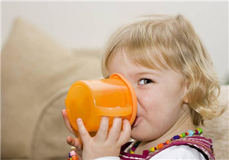 孩子健康成長(zhǎng) 避免飲食過(guò)量咖啡因