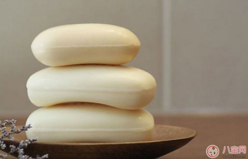 孕婦能用肥皂嗎 孕婦洗澡肥皂和沐浴露哪個(gè)好