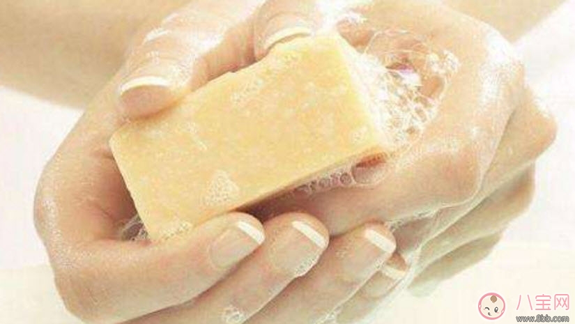 孕婦能用肥皂嗎 孕婦洗澡肥皂和沐浴露哪個(gè)好