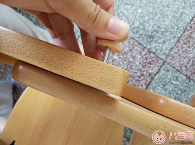 兒童餐椅什么樣的好 實木兒童餐椅測評