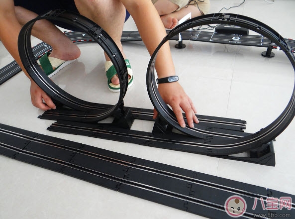 小男孩玩具車哪個牌子好 agm音速風暴兒童路軌賽車玩具測評 小男孩玩具車哪個牌子好 agm音速風暴兒童路軌賽車玩具測評