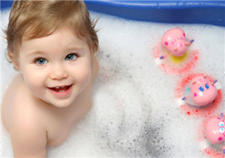 幫寶寶洗澡的工具 給小寶寶洗澡玩具什么好