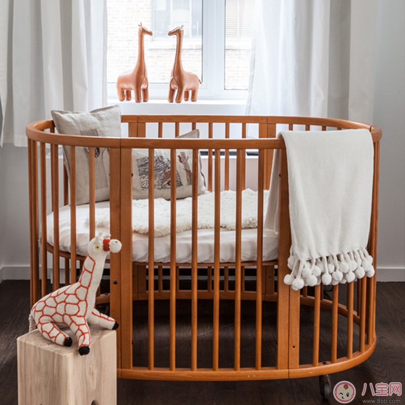 徐若瑄在兒子V寶同款嬰兒床 靈活多變又安全