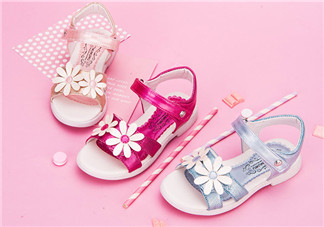 如何給女寶寶挑選涼鞋 女寶寶涼鞋品牌推薦