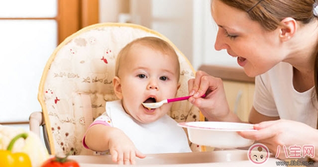 寶寶餐椅什么樣的好 什么樣的寶寶餐椅實(shí)用
