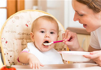 寶寶餐椅什么樣的好 什么樣的寶寶餐椅實(shí)用