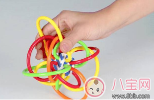 章子怡寶寶同款力推的chewbeads牙膠搖鈴 時(shí)尚又安全