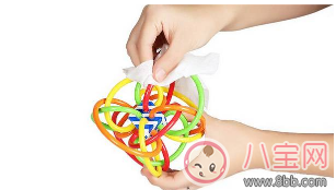 章子怡寶寶同款力推的chewbeads牙膠搖鈴 時(shí)尚又安全