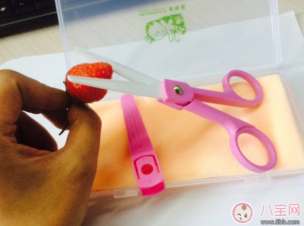 寶寶輔食剪刀有用嗎 嬰兒輔食剪刀測評(陶瓷輔食剪刀)