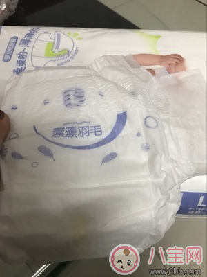 漂漂羽毛和好奇鉑金裝紙尿褲哪個(gè)好 漂漂羽毛和好奇紙尿褲對比
