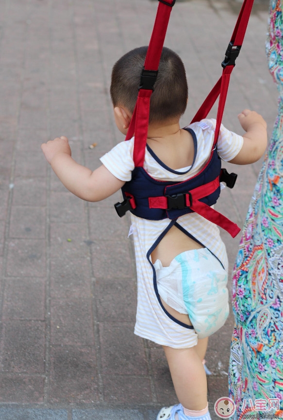 學(xué)步帶好不好用 迪士尼寶寶學(xué)步帶測(cè)評(píng)