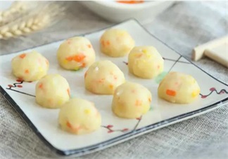 寶寶吃的輔食是混合好還是單獨吃 寶寶輔食搭配