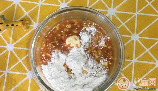 寶寶黃金營(yíng)養(yǎng)早餐 玉米胡蘿卜雞蛋餅