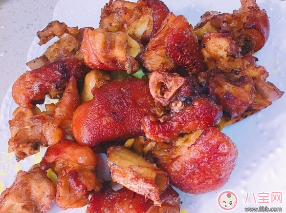 夏日沒(méi)胃口 來(lái)份椒鹽豬蹄下飯香