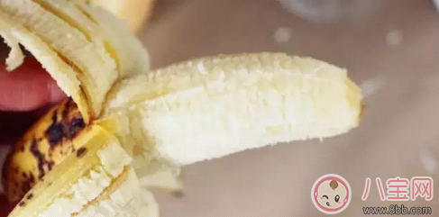 香蕉土豆搭配怎么做輔食     牛奶香蕉土豆泥米糊做法(圖文)