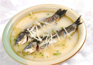 孕婦食譜鯽魚湯 孕婦食譜鯽魚湯的做法