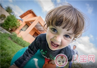 寶寶誤食怎么辦？哪些情況不可以催吐