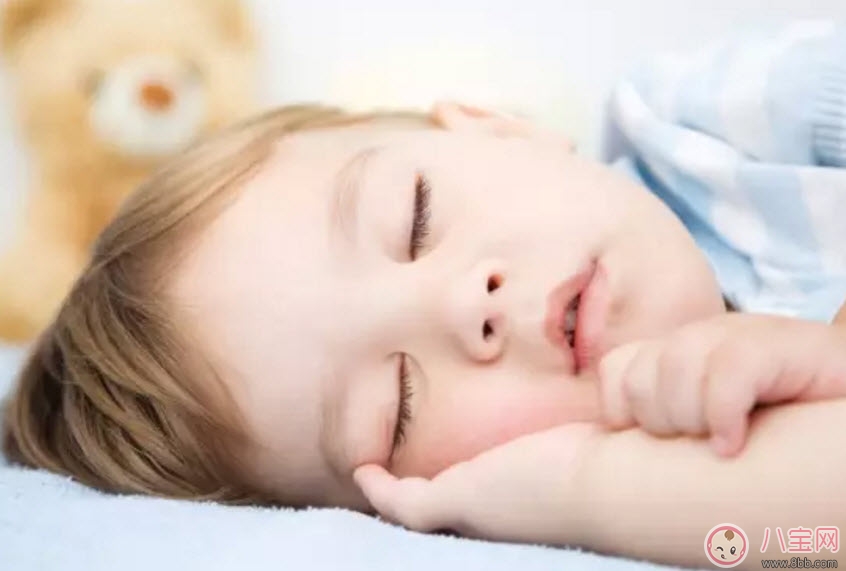 寶寶睡覺打鼾正常嗎 寶寶睡覺為什么會(huì)打呼嚕