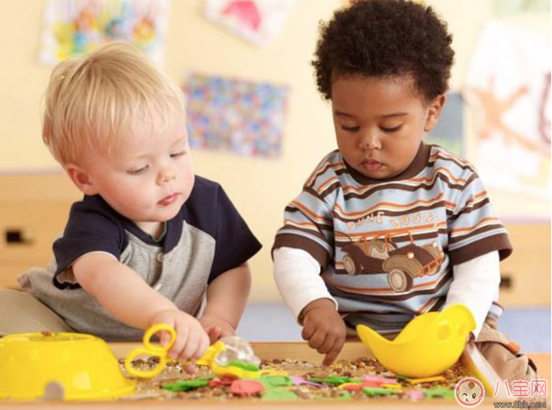 如何訓(xùn)練寶寶嗅覺、味覺發(fā)育 訓(xùn)練有哪些注意事項