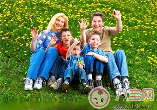 國(guó)慶節(jié)帶寶寶旅行應(yīng)該穿什么衣服？旅行物品需哎喲準(zhǔn)備哪些？