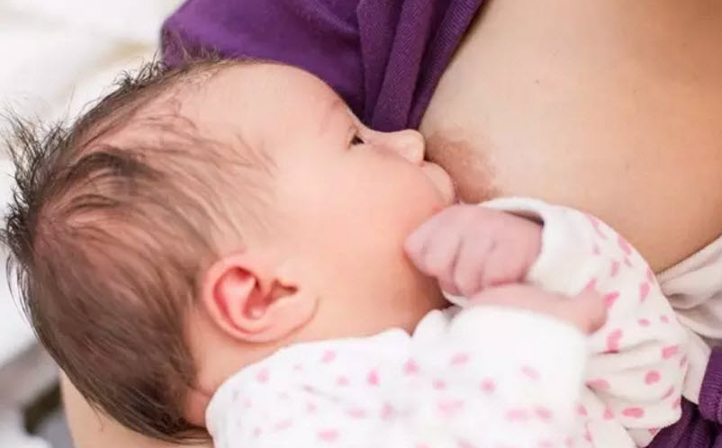 如何區(qū)別區(qū)別母乳性腹瀉 寶寶母乳性腹瀉媽媽不能吃什么