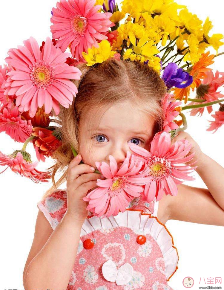 寶寶頭發(fā)常見問題  如何護(hù)理寶寶頭發(fā)