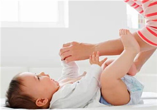 嬰幼兒發(fā)燒如何正確護(hù)理 退燒藥你用對了嗎