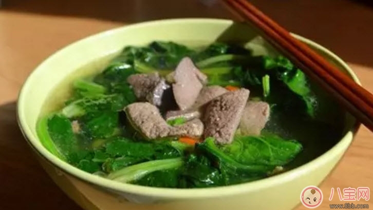 秋天怎么預(yù)防寶寶口角炎 寶寶口角炎的食療方法 秋天怎么預(yù)防寶寶口角炎 寶寶口角炎的食療方法