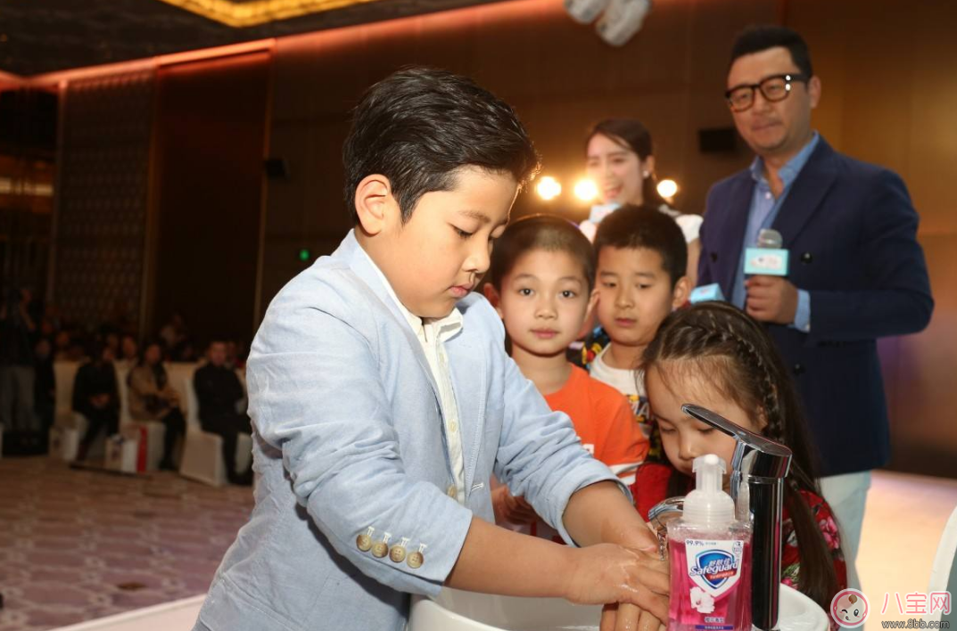 寶寶洗手有技巧 正確洗手病情遠離他