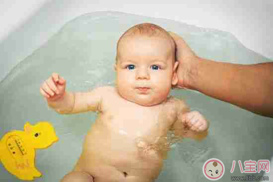 秋季洗澡易著涼 如何保證水溫不變涼