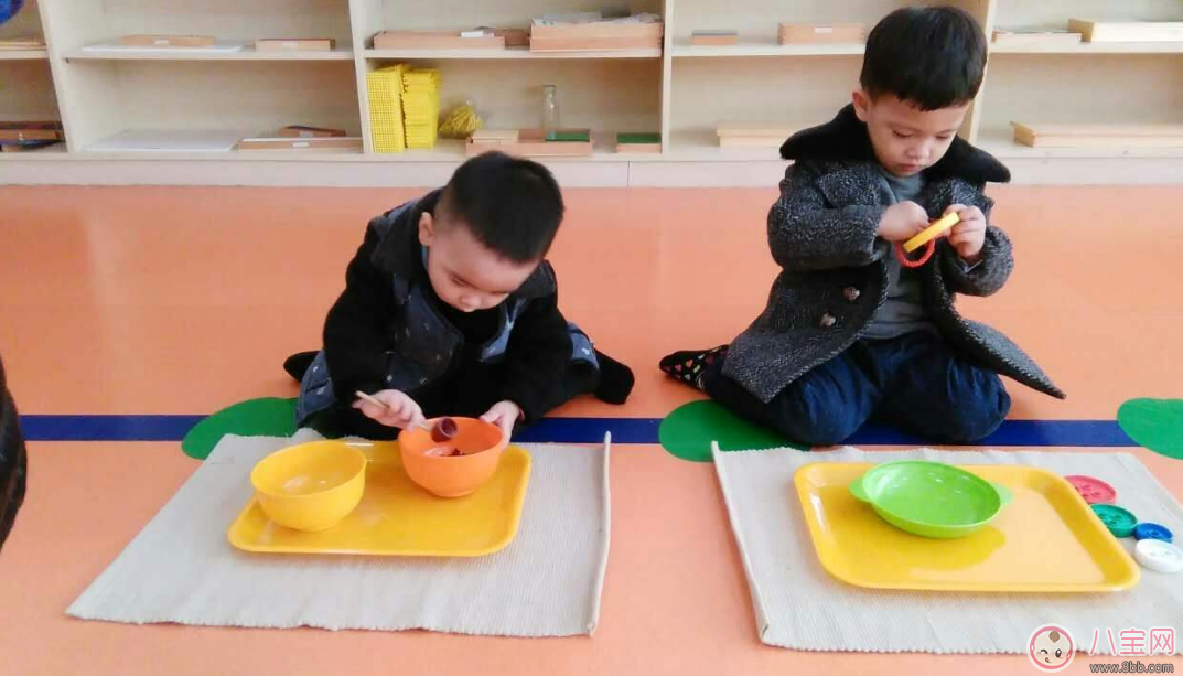 孩子在去幼兒園不適應(yīng)不合群 這么做效果事半功倍