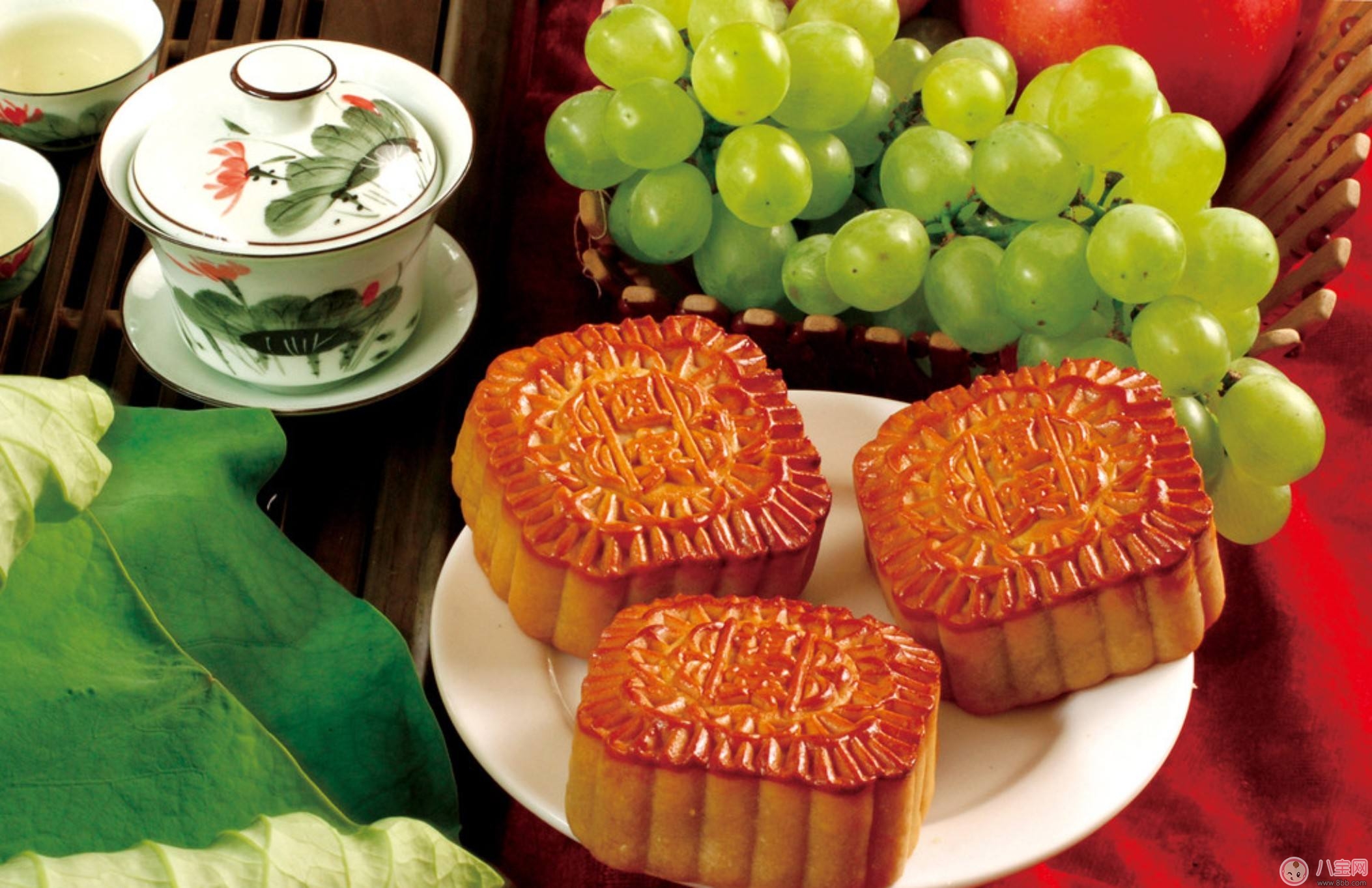 中秋節(jié)寶寶吃月餅有講究  寶寶吃月餅注意事項(xiàng)