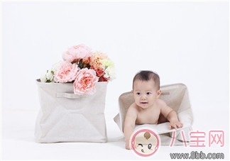 探望新生兒 送禮物應該如何選擇