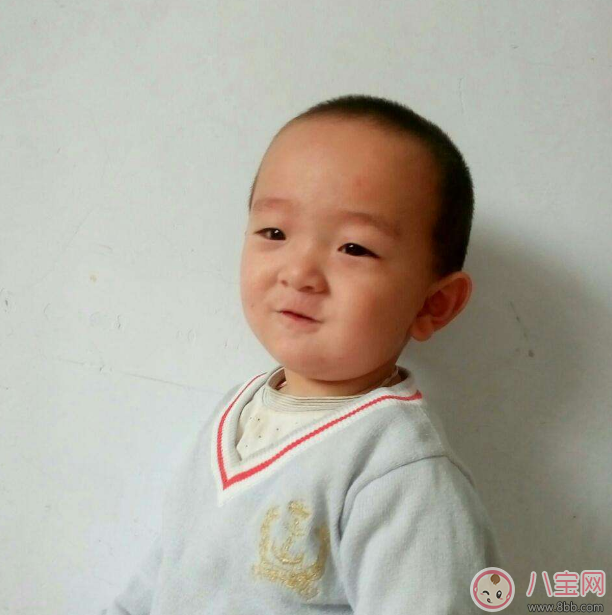 寶寶發(fā)量少怎么讓自己生發(fā) 寶寶生發(fā)方法 寶寶發(fā)量少怎么讓自己生發(fā) 寶寶生發(fā)方法