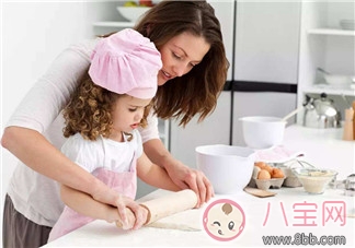 什么時候開始給寶寶用牙刷刷牙 90%家長都錯了