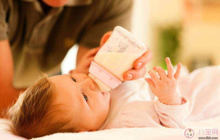 給孩子沖奶用冷水 這一定不是親媽