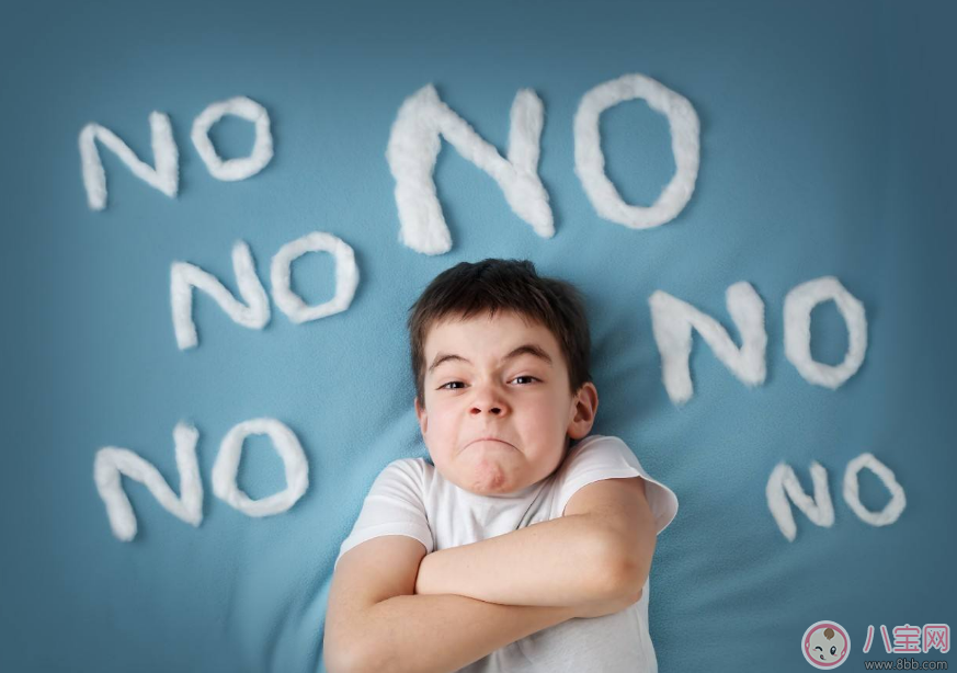 這么做竟然會讓孩子“吃醋” 孩子吃醋怎么辦