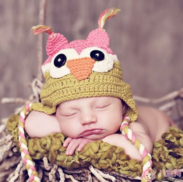 育兒中的兩個(gè)錯(cuò)誤 曬太陽(yáng)補(bǔ)鈣喝果汁補(bǔ)充維生素